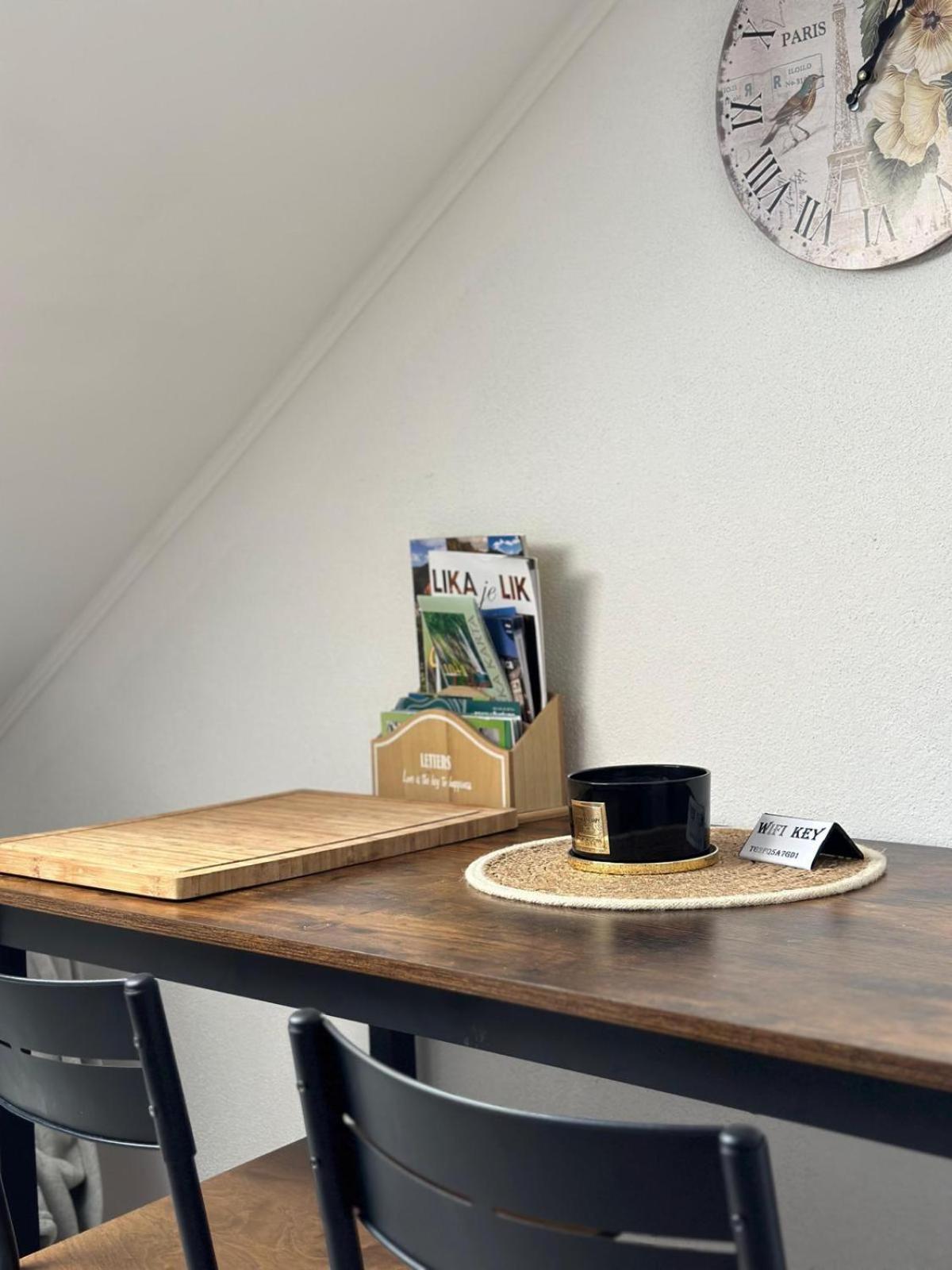 Masenka Apartment กอสปิช ภายนอก รูปภาพ