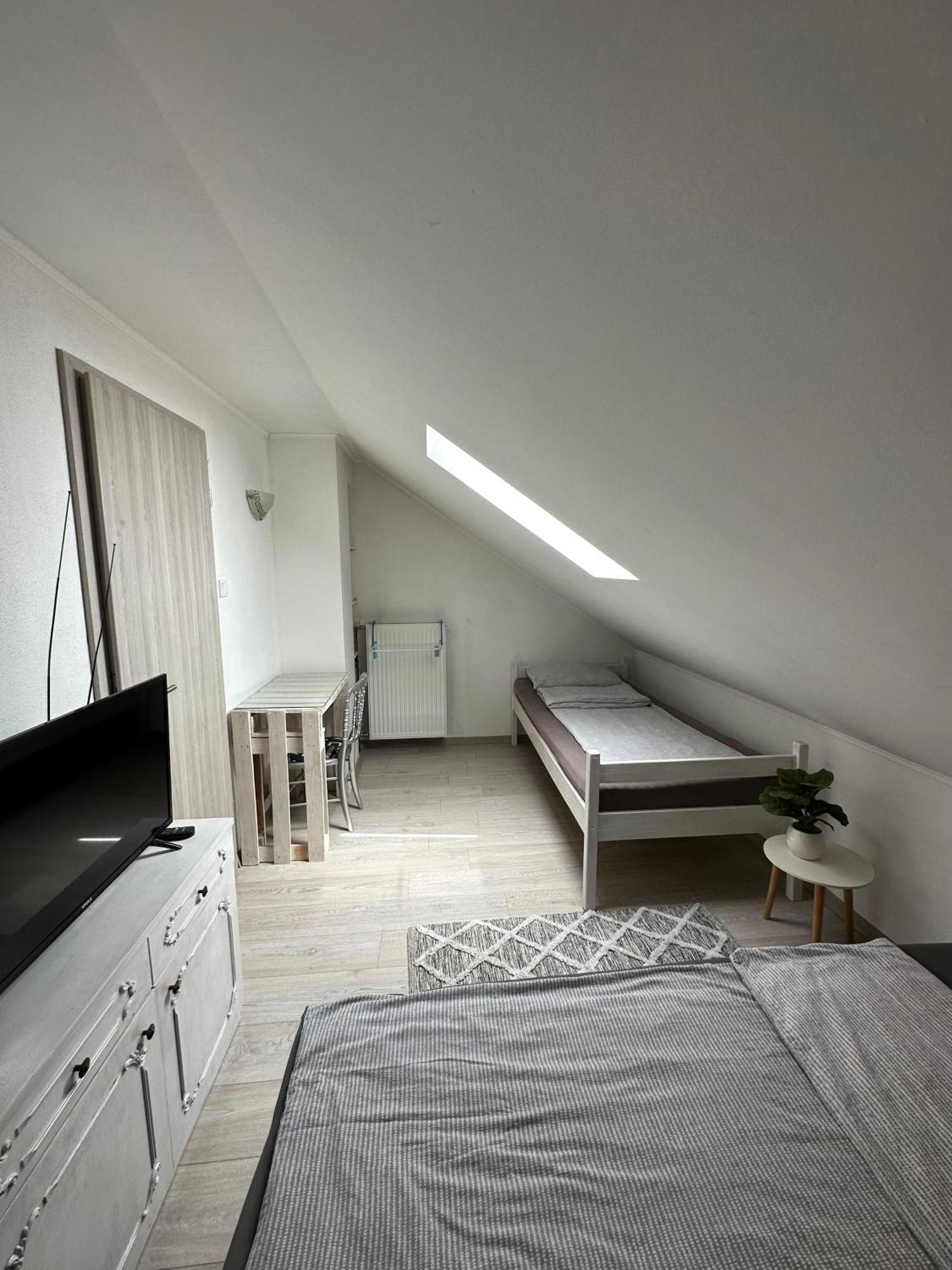 Masenka Apartment กอสปิช ภายนอก รูปภาพ